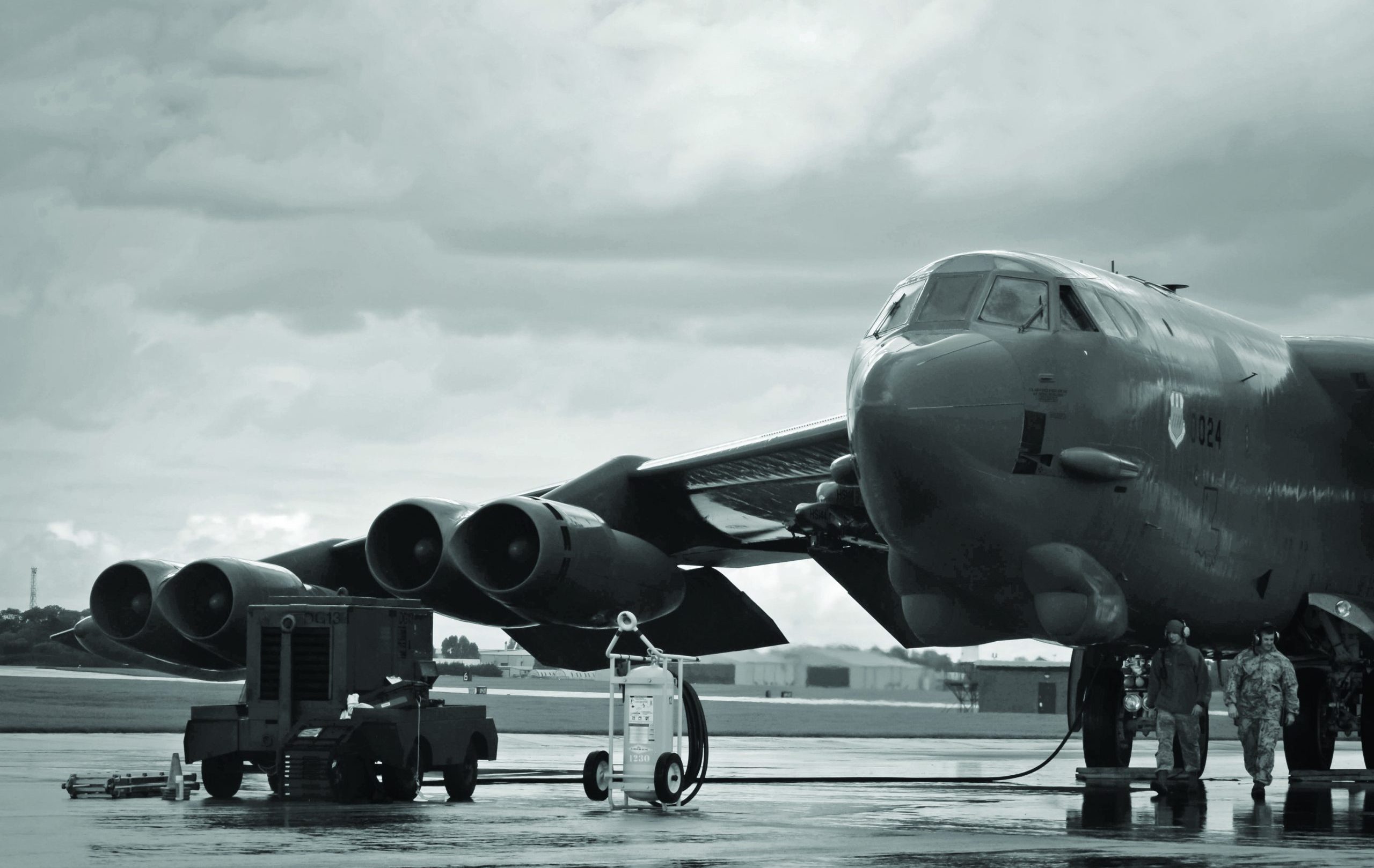 A B-52 Stratofortress arrives at Fairford Royal Air Force Base, U.K., Sept. 14, 2017. The deployment of strategic bombers to the U.K. helps exercise RAF Fairford and U.S. Air forces in Europe’s forward operating location for bombers. The B-52 is scheduled to conduct theater integration, flying training, and joint and allied training to improve bomber interoperability. Allied training will also include participation in exercise SERPENTEX, a French Air Command-led exercise that will focus on training aircrew and JTACs in their Air Land integration mission. (U.S. Air Force photo/Staff Sgt. Benjamin Raughton)