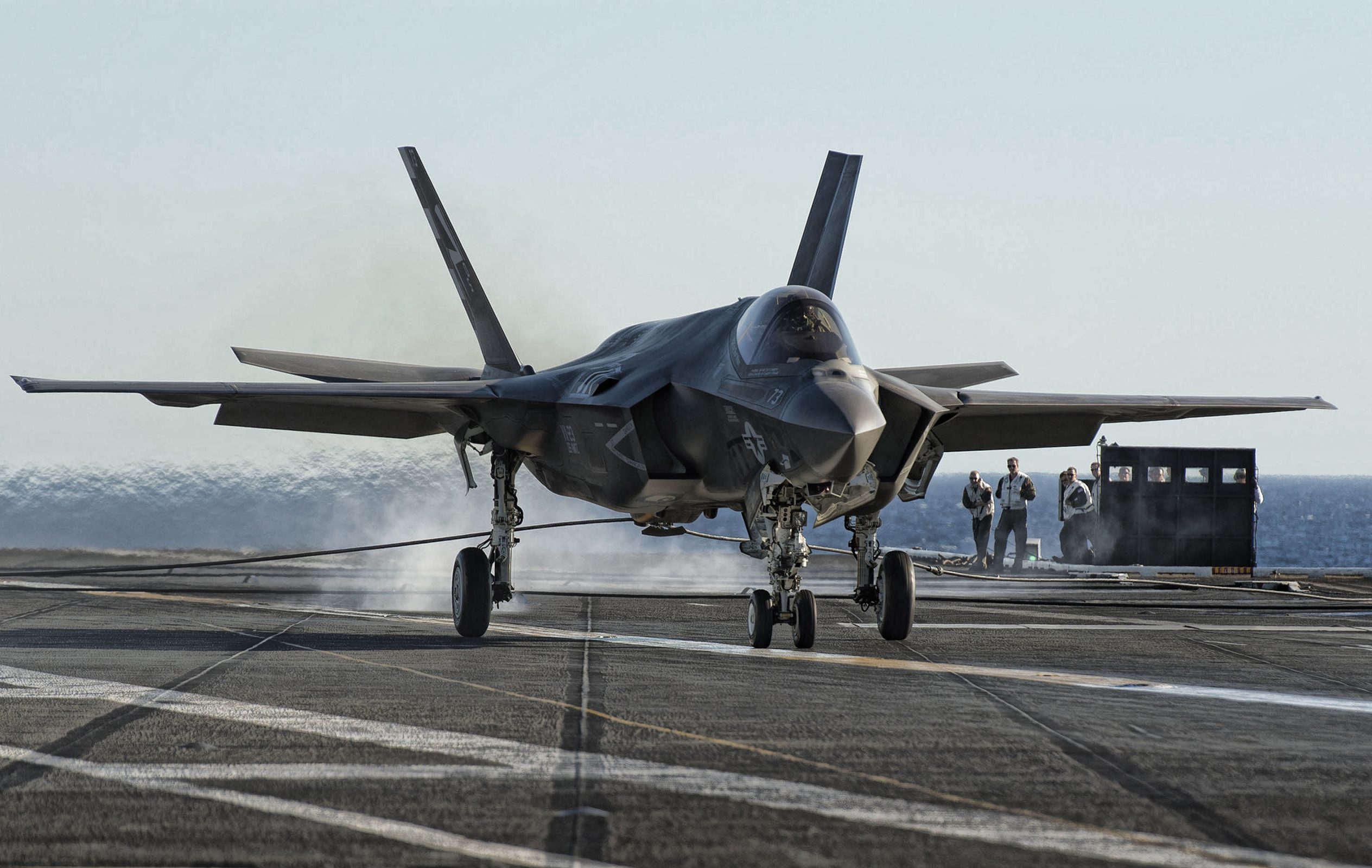 lockheed-martin-f-35-lightning-ii-us-navy-fighter-bomber-american-war-plane-f-35