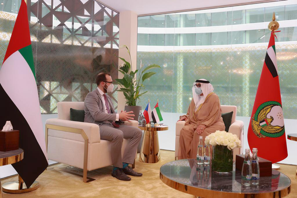 1430917907220792457 (1)