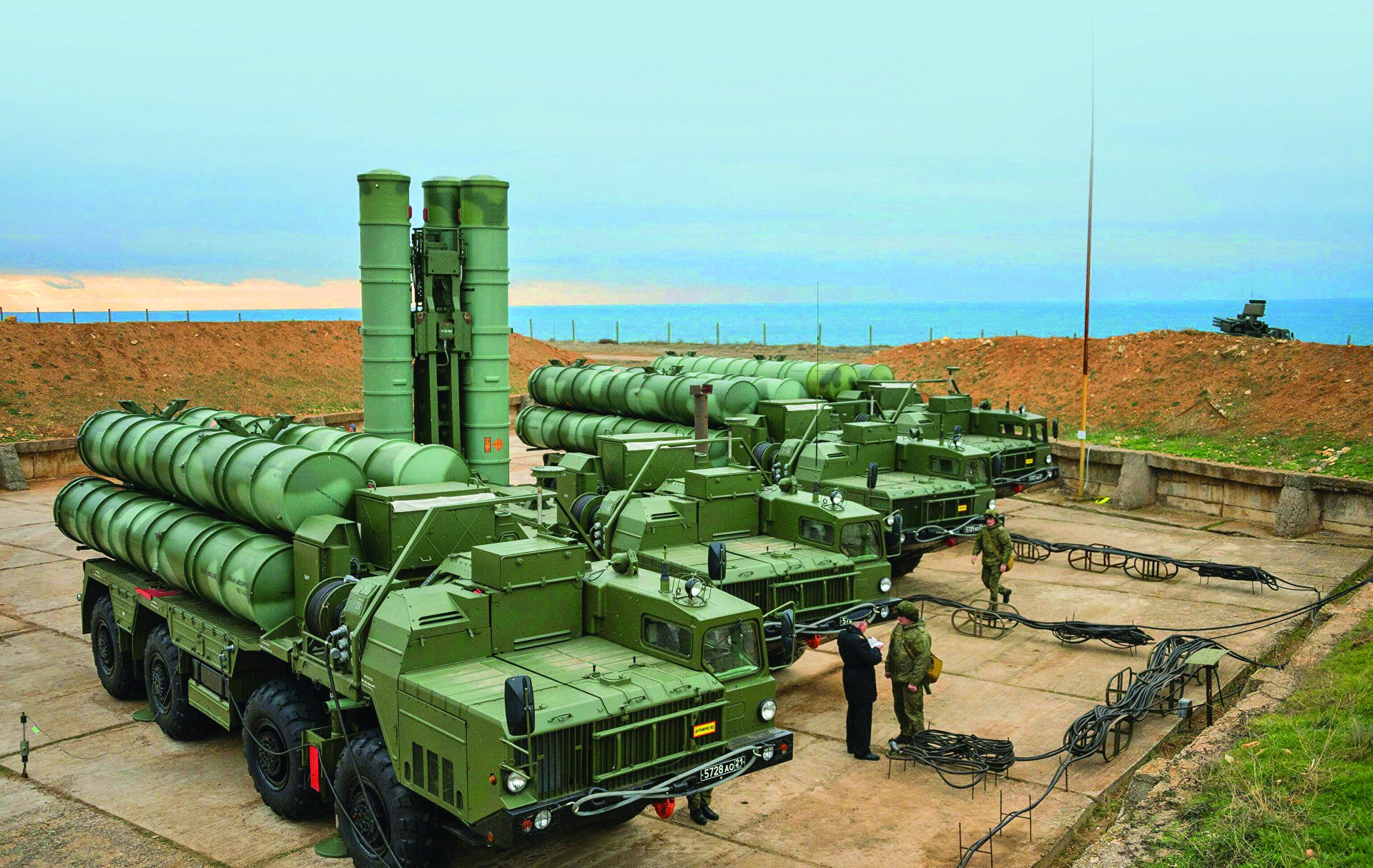 السعودية تتفاوض مع روسيا على شراء أنظمة دفاع جوي إس - 400 وطائرات سو - 35