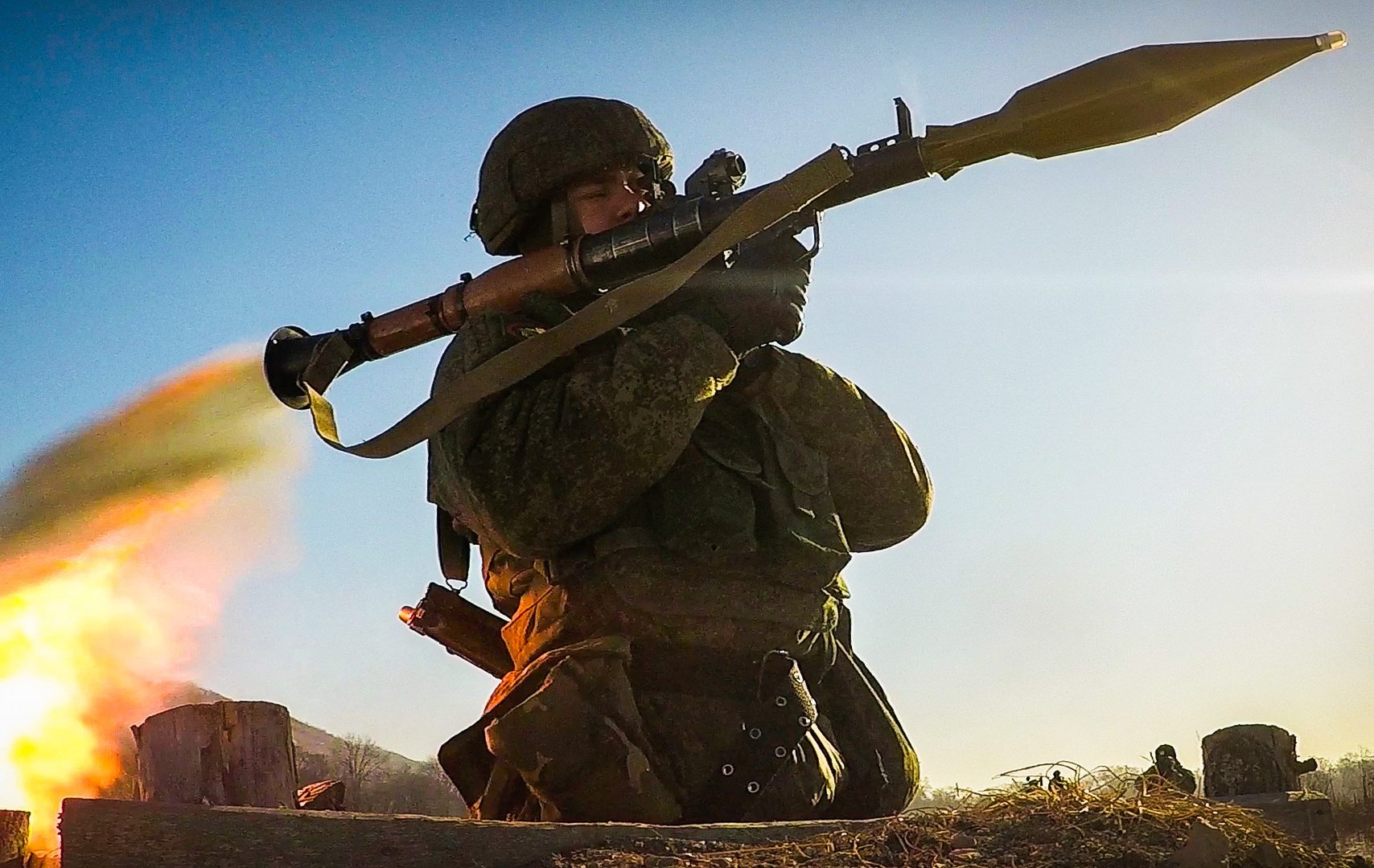 5bf2d8db15e9f9027a619d4d