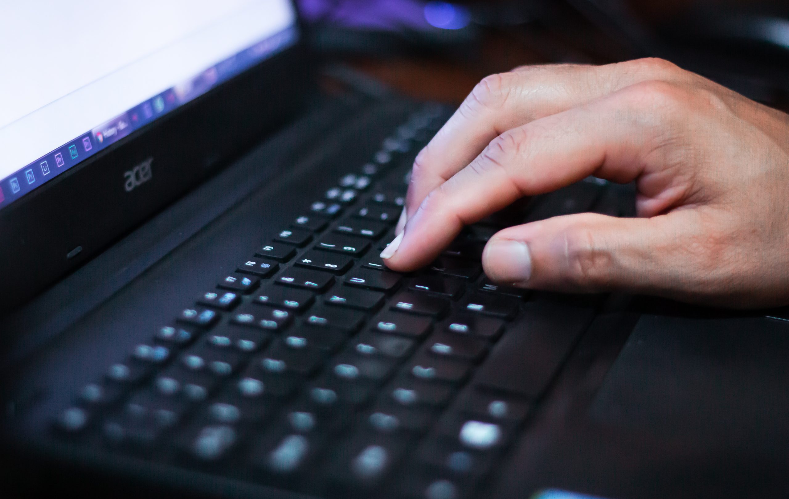 internet-surfing-5336838