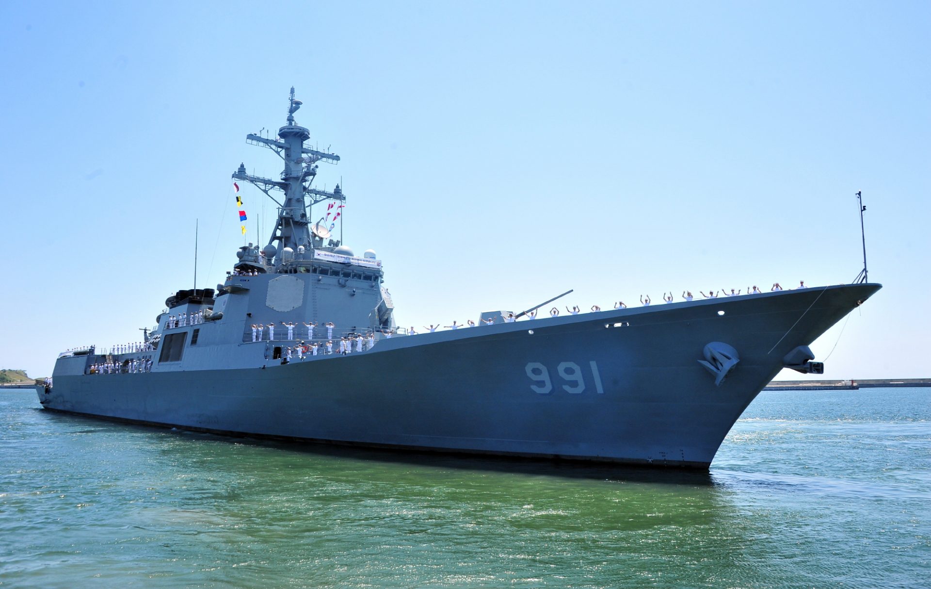 South Korea develops new naval destroyers for its army Aljundi