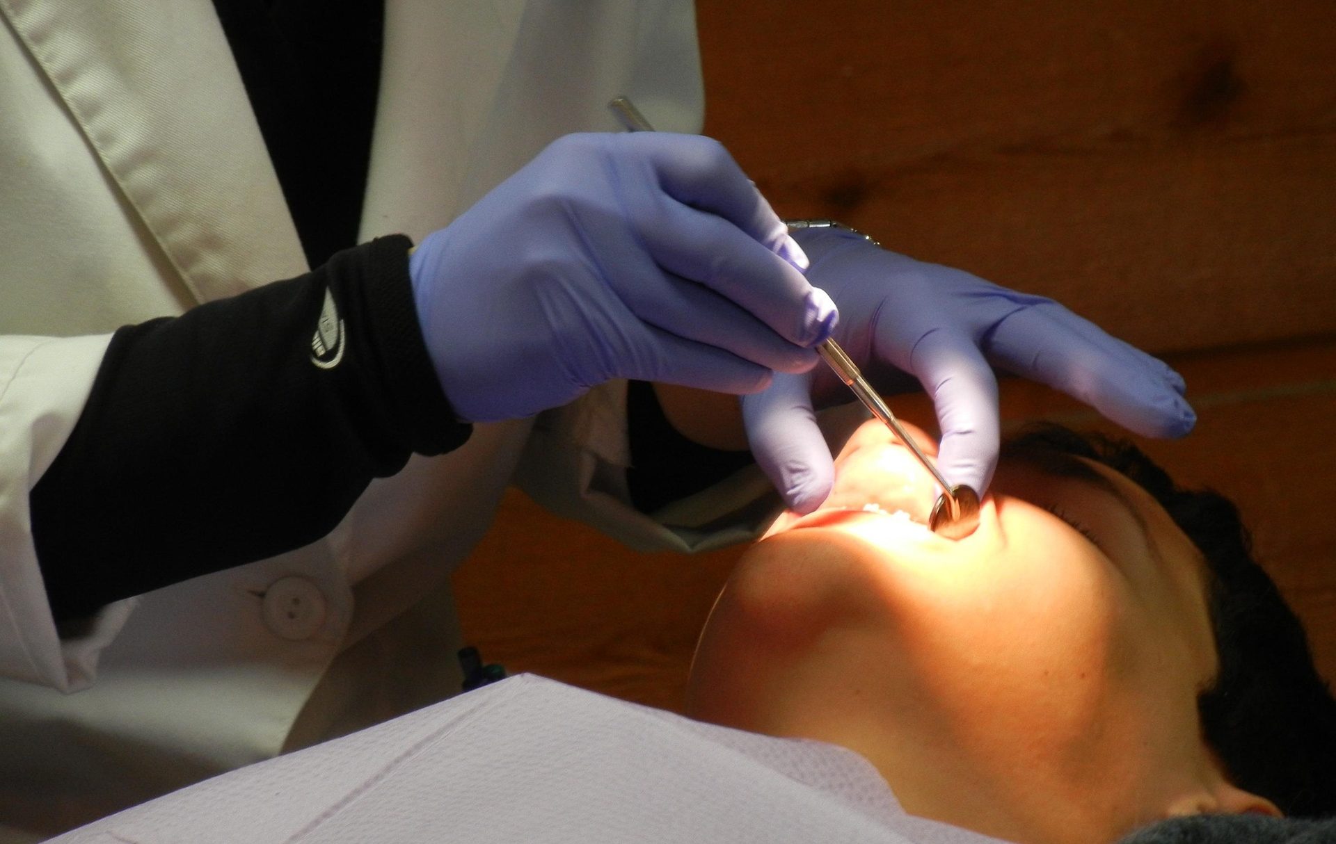 orthodontist-287285_1920