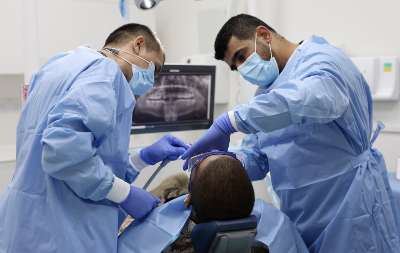 طب الأسنان في مستشفى زايد العسكري