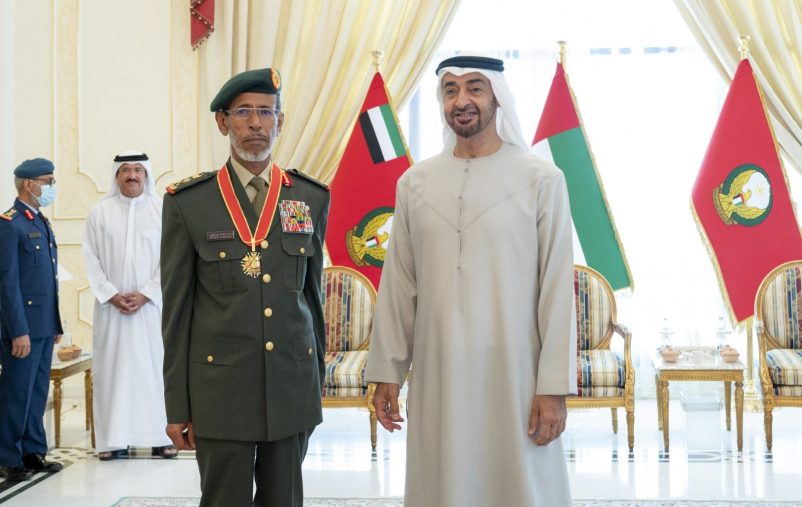 ABU MREIKHAH, ABU DHABI, UNITED ARAB EMIRATES - May 12, 2022: HH Sheikh Mohamed bin Zayed Al Nahyan, Crown Prince of Abu Dhabi and Deputy Supreme Commander of the UAE the Armed Forces (R), stands for a photograph with HE Lt General Hamad Thani Al Romaithi, Chief of Staff UAE Armed Forces (L), during an honoring ceremony.

( Mohamed Al Hammadi / Ministry of Presidential Affairs )
---