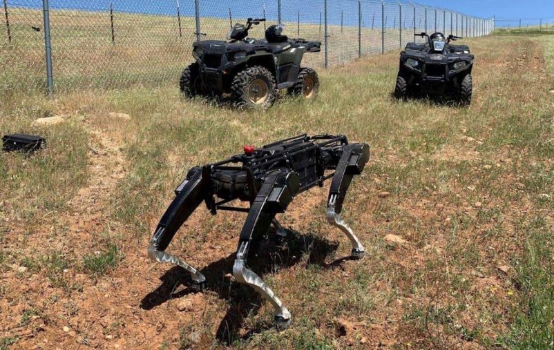 أمريكا تجند الروبوتات لمراقبة حدودها